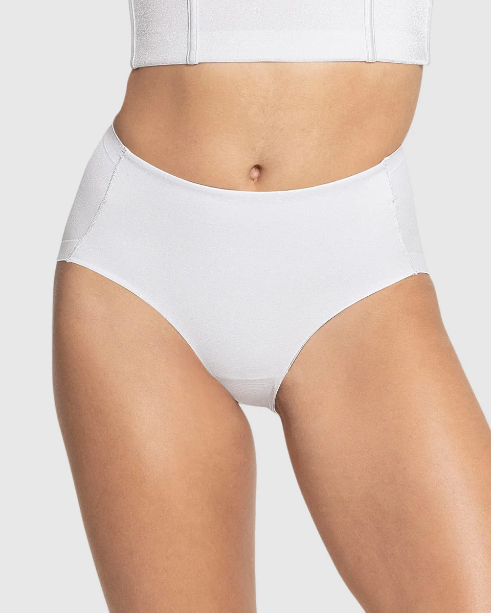 Panty clásico de control moderado