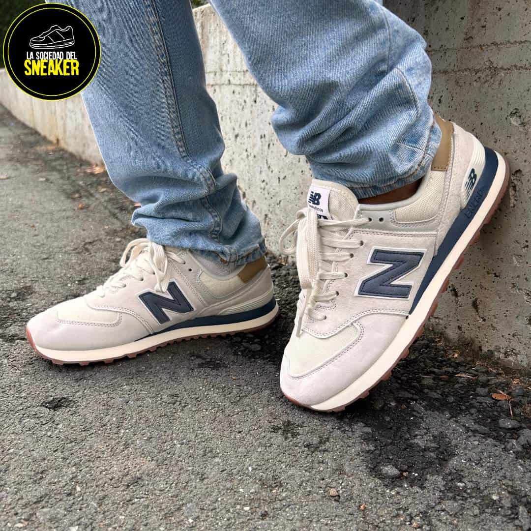 NEW BALANCE 574 GRIS AZUL