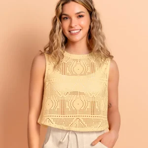 Camiseta crop top manga sisa con transparencia