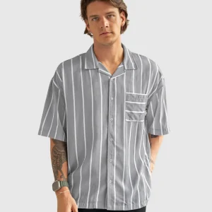 Camisa manga corta silueta oversized