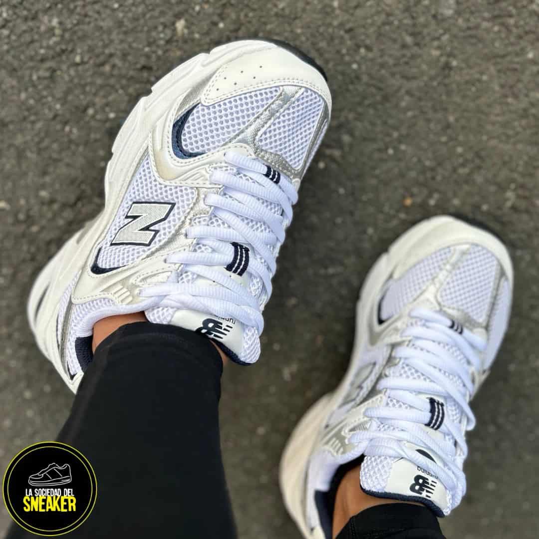 NEW BALANCE 530 AZUL OSCURO BLANCA - Imagen 6